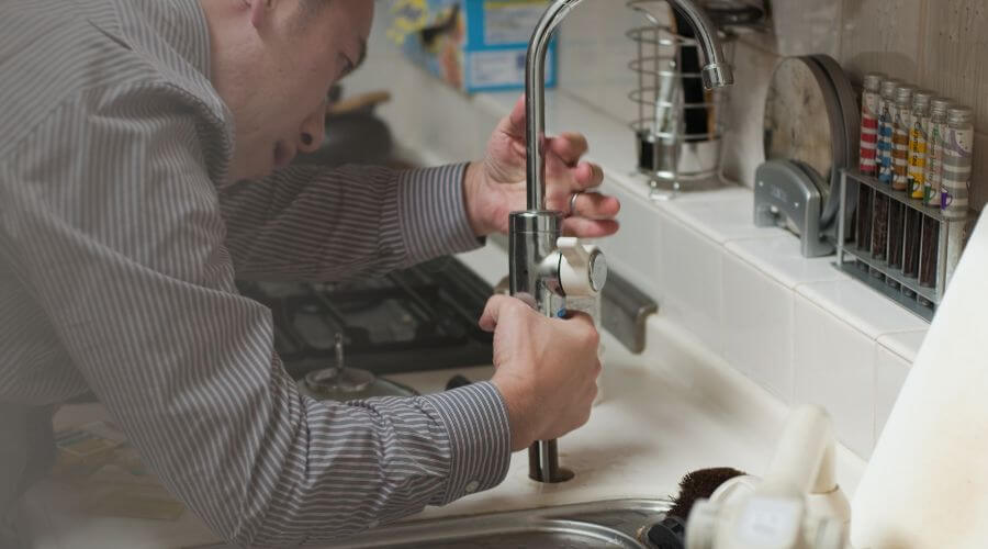 Expert burst pipe repair services in Belle Plaine, IA